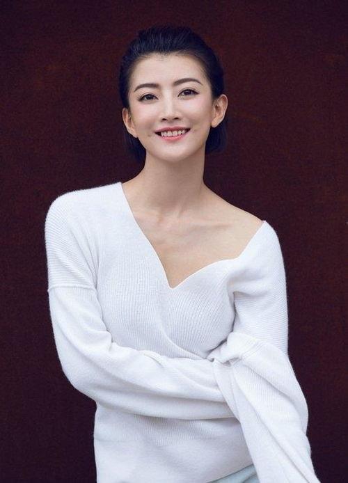 演员海青个人资料,影视界实力派演员，多面才华绽放荧屏